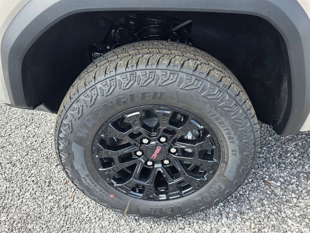 New 2026 GMC Canyon Elevation w/ Convenience Package RWD image 9