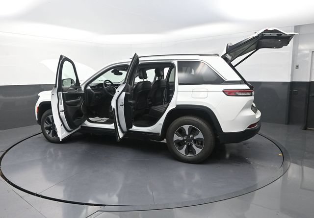 Used 2022 Jeep Grand Cherokee Limited 4xe AWD/4WD image 34