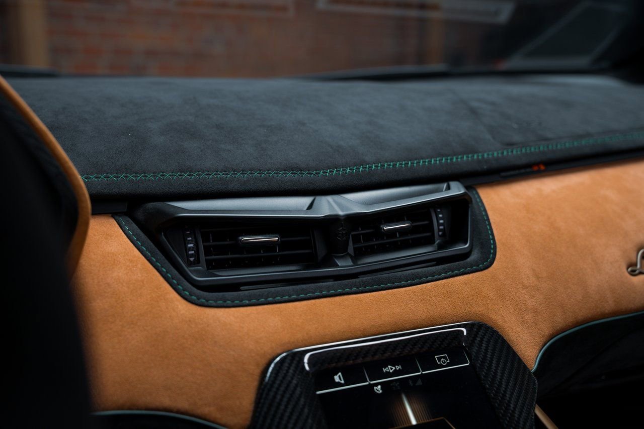 Used 2021 Lamborghini Sian Roadster image 69