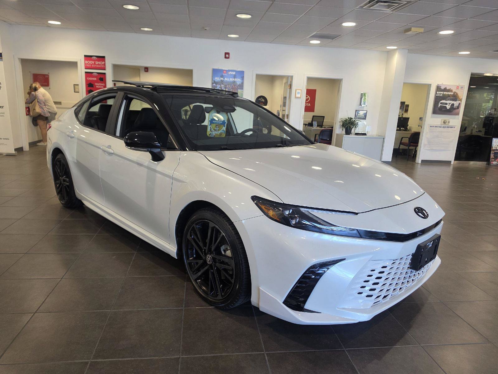 Used 2025 Toyota Camry XSE w/ Premium Package AWD/4WD image 1