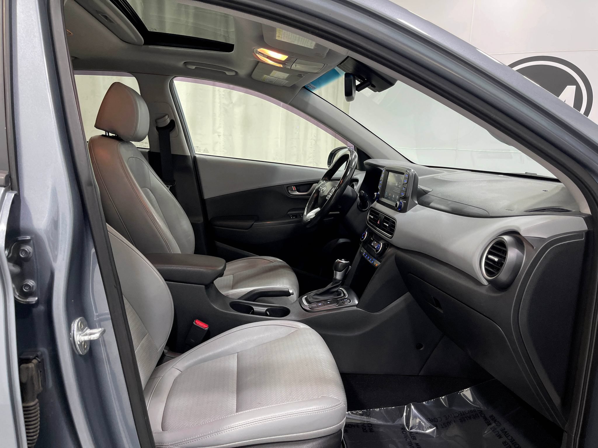 Used 2018 Hyundai Kona Limited AWD/4WD image 31