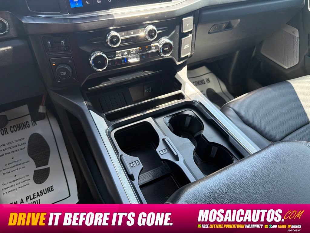 Used 2023 Ford F250 Lariat w/ Sport Appearance Package AWD/4WD image 33