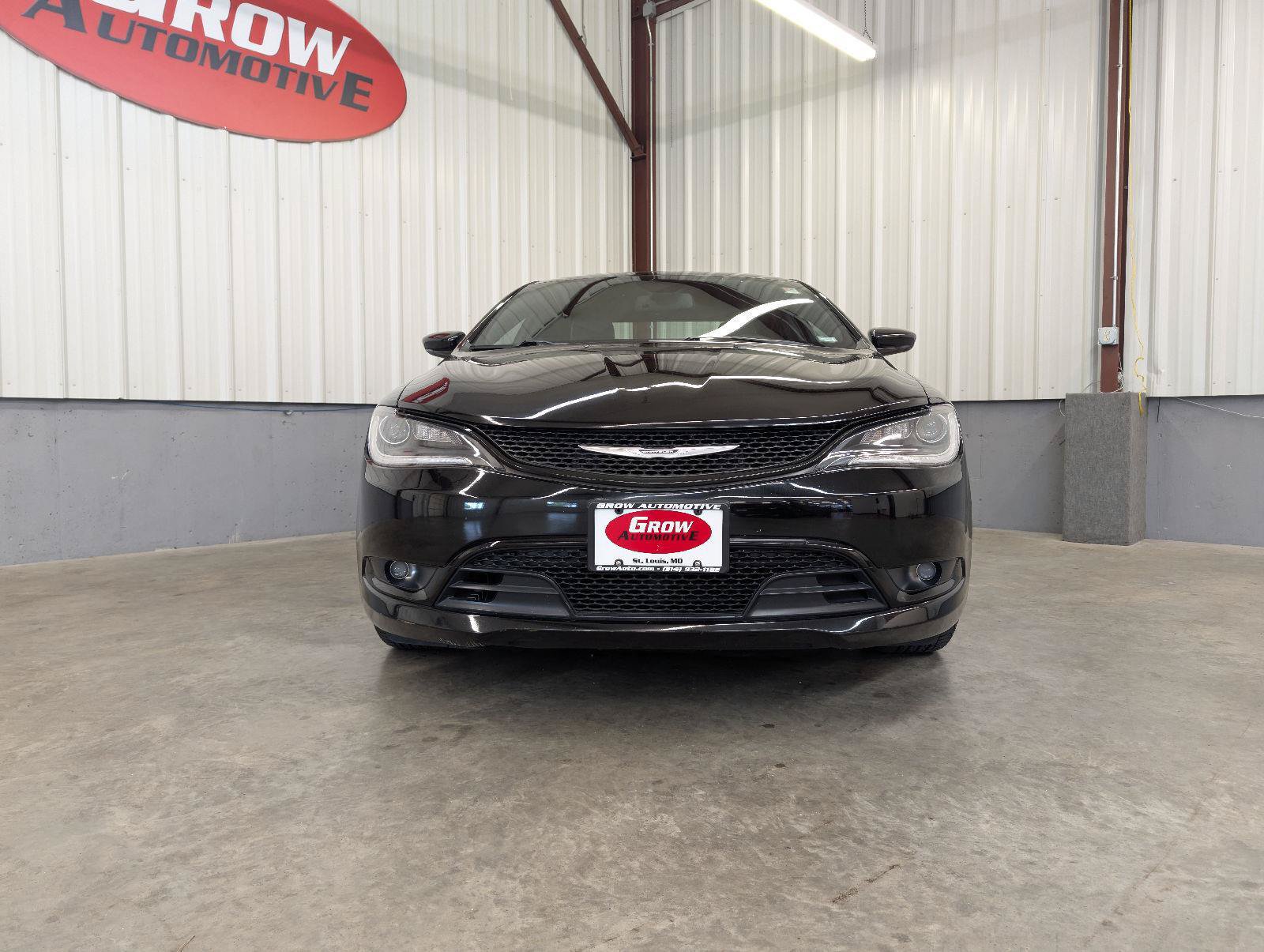 Used 2016 Chrysler 200 S w/ Navigation & Sound Group I AWD/4WD image 10