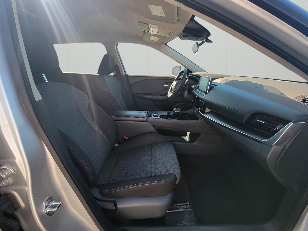Used 2022 Nissan Rogue SV AWD/4WD image 33