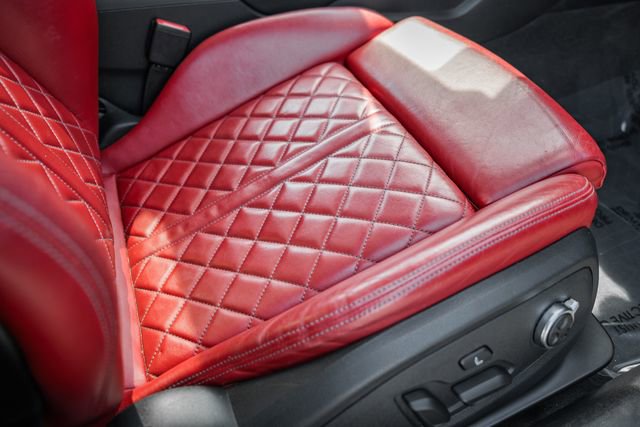 Used 2018 Audi S4 Prestige w/ Prestige Package image 32