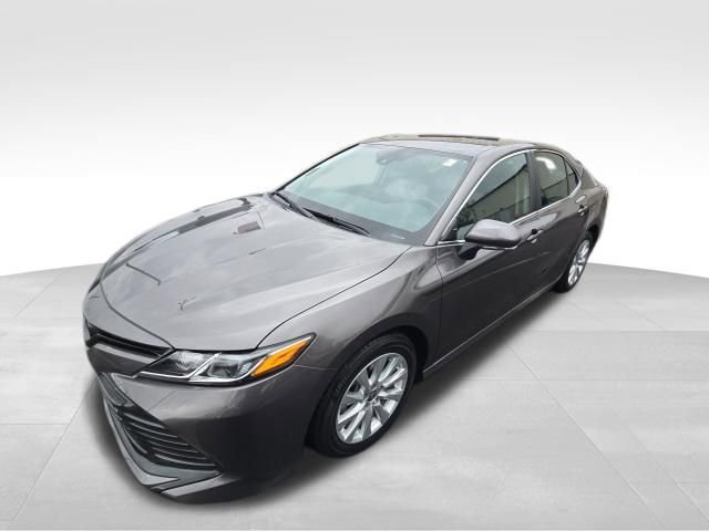Used 2020 Toyota Camry LE w/ Convenience Package image 11