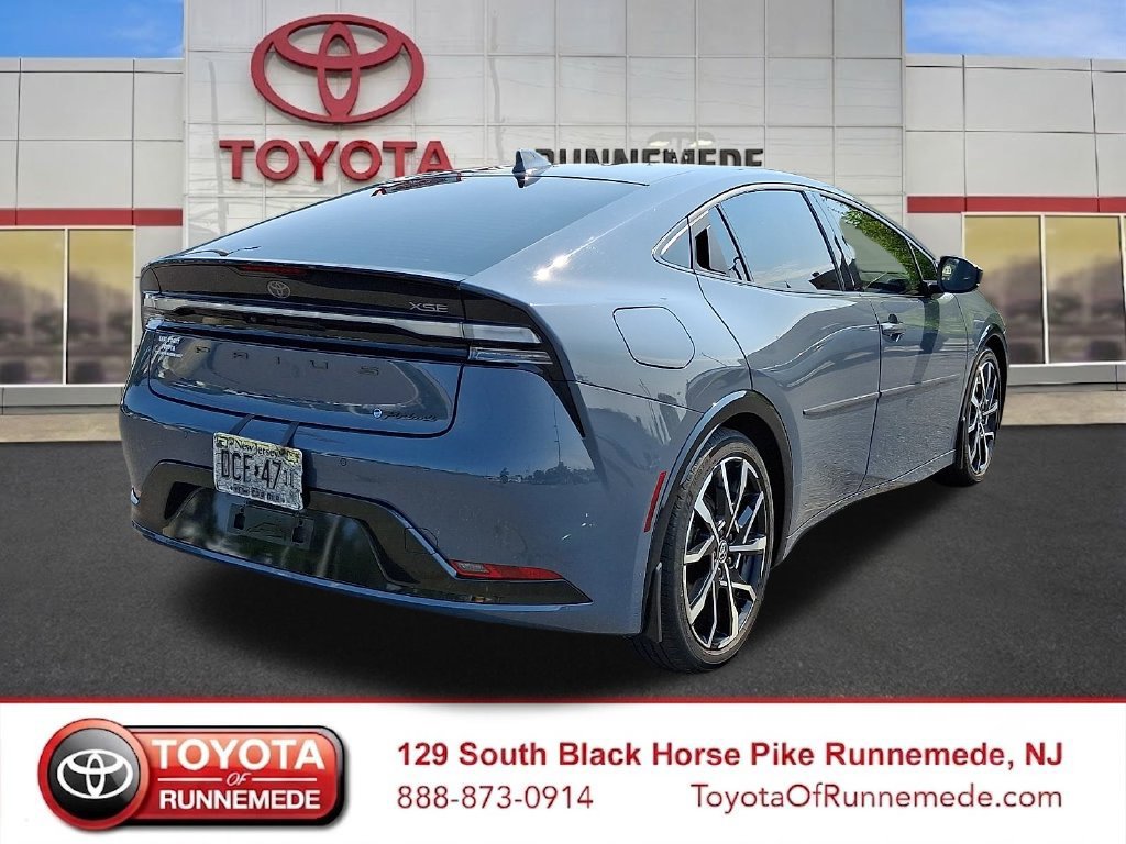 Used 2024 Toyota Prius Prime FWD image 6