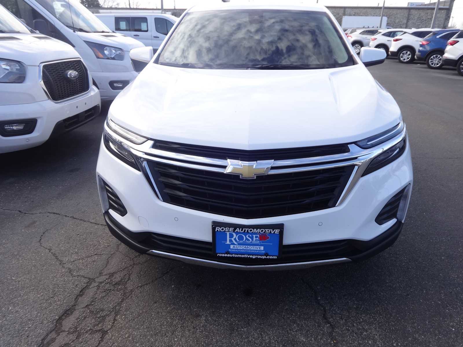 Used 2022 Chevrolet Equinox LT image 2