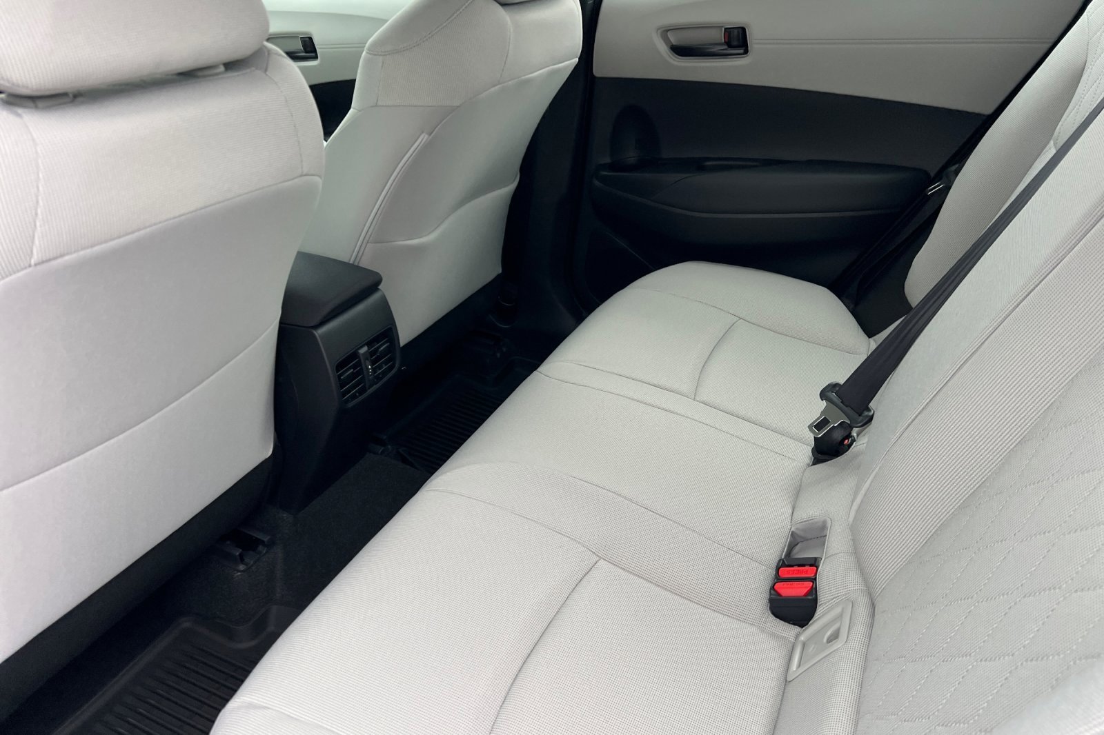 New 2026 Toyota Corolla Cross L image 9