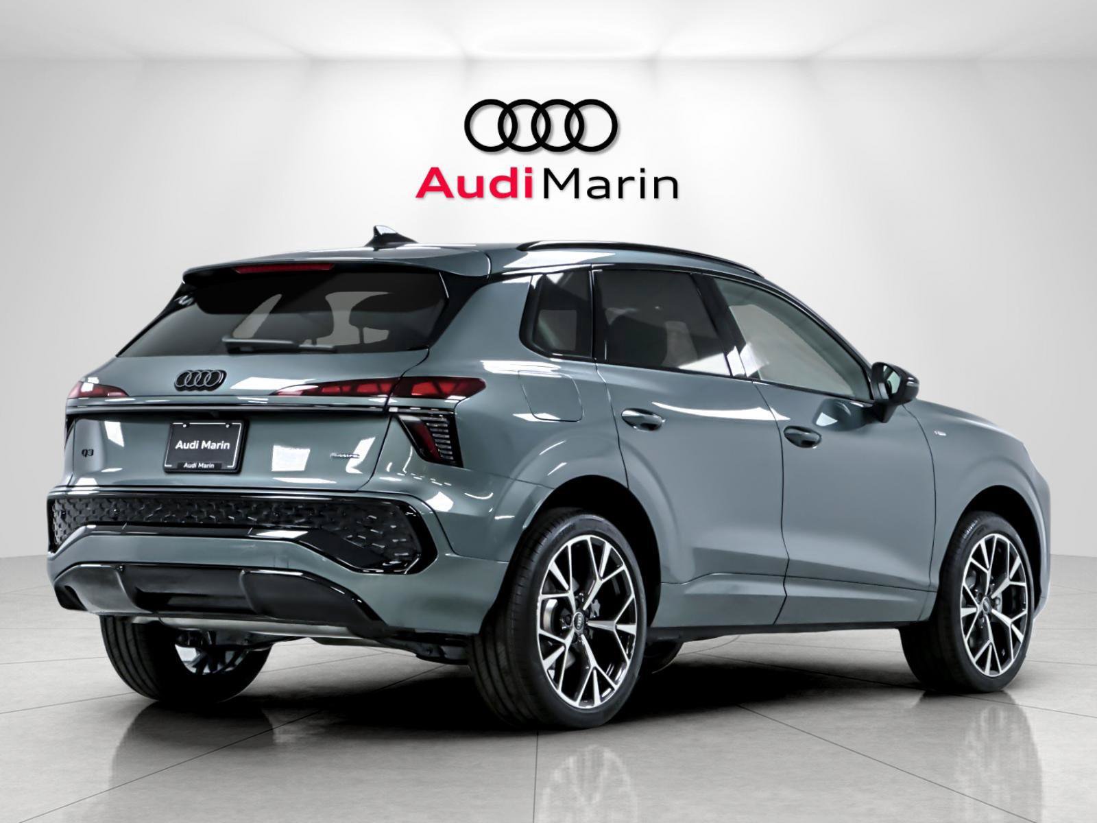 New 2026 Audi Q3 quattro 2.0T AWD/4WD image 5