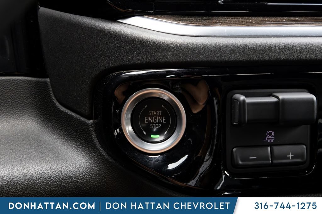Used 2022 Chevrolet Silverado 1500 RST w/ Convenience Package II AWD/4WD image 14