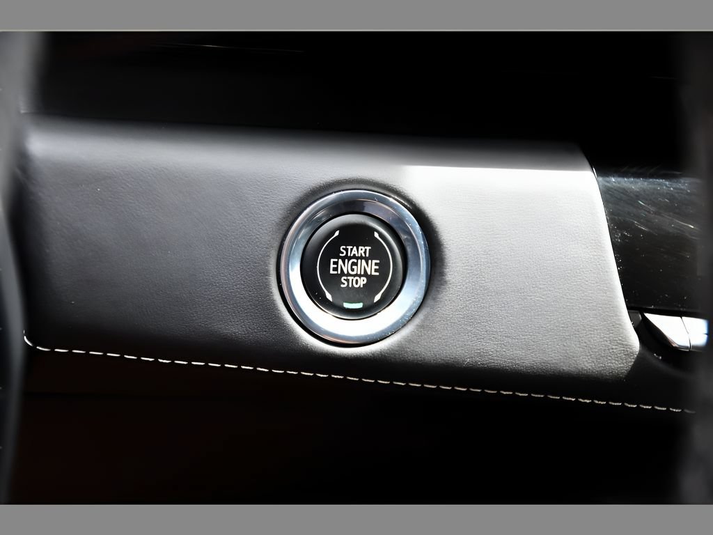 Certified 2023 Cadillac Escalade Premium Luxury Platinum AWD/4WD image 37