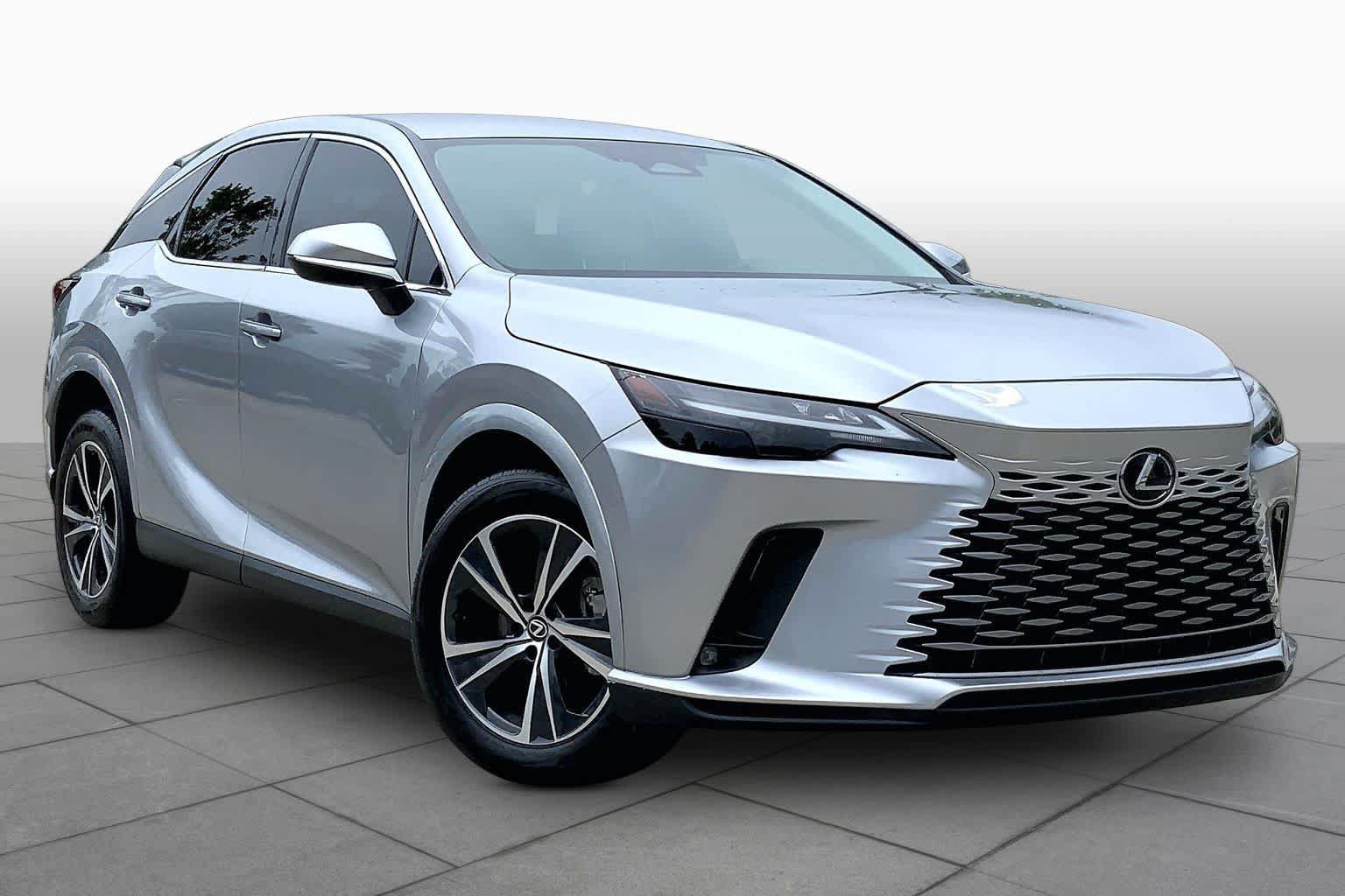 Used 2024 Lexus RX 350 FWD w/ Technology Package image 3