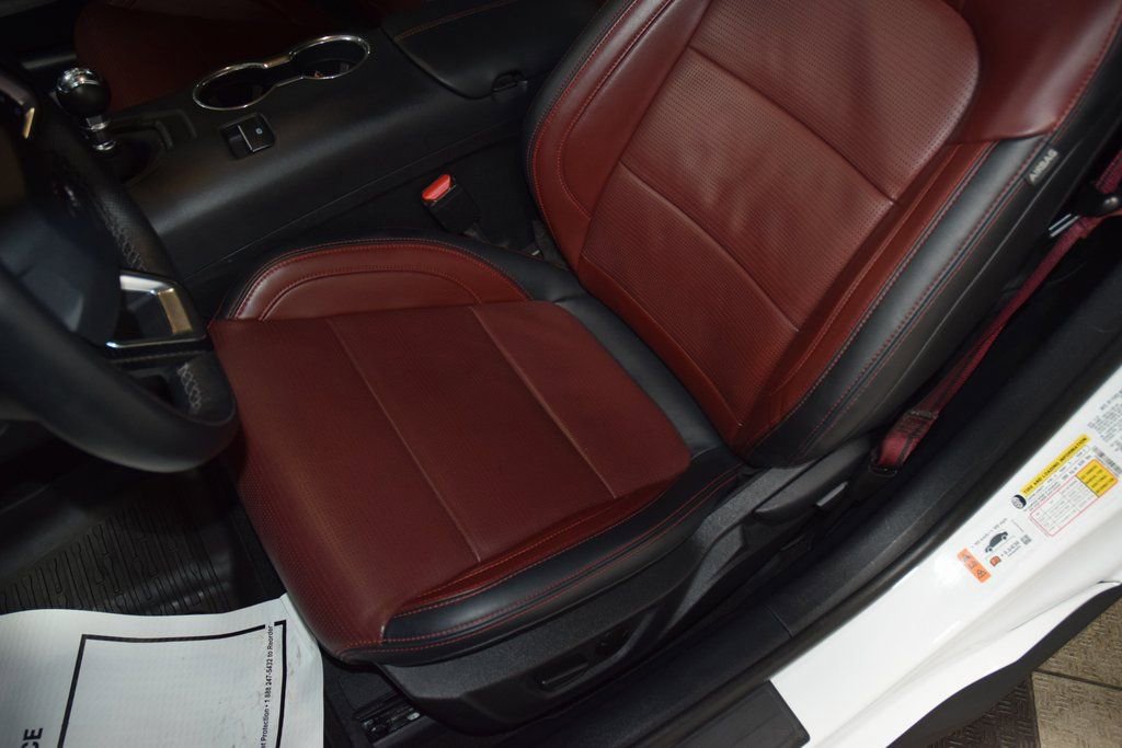 Used 2024 Ford Mustang GT Premium image 32