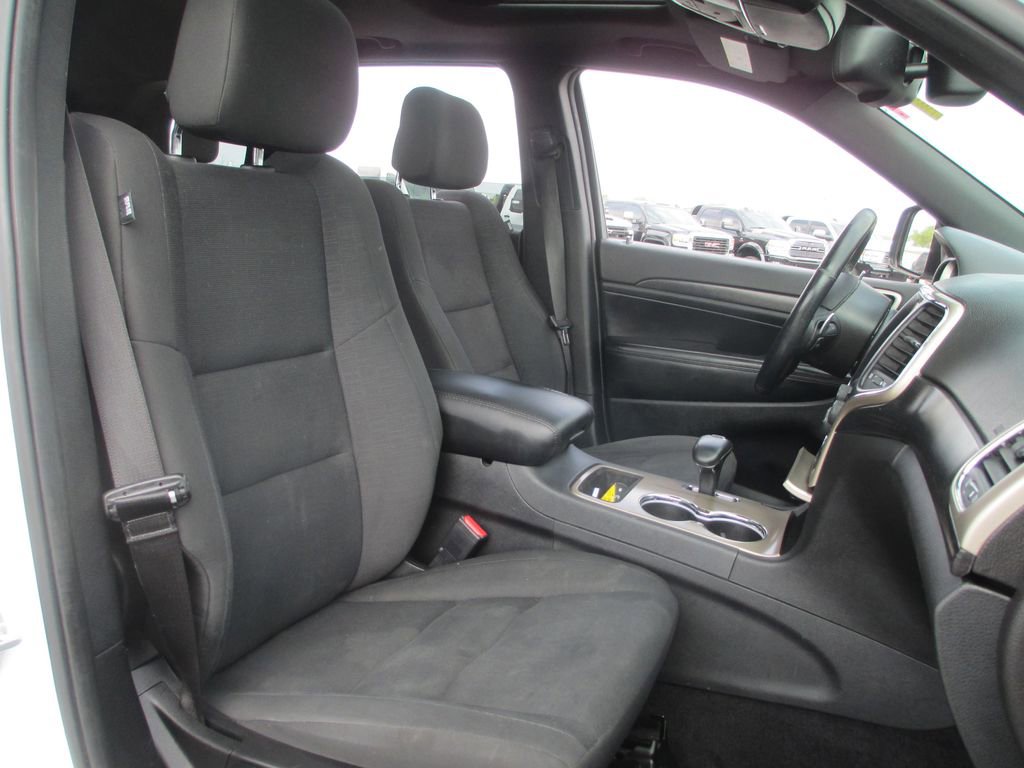 Used 2014 Jeep Grand Cherokee Laredo w/ Security & Convenience Group image 20