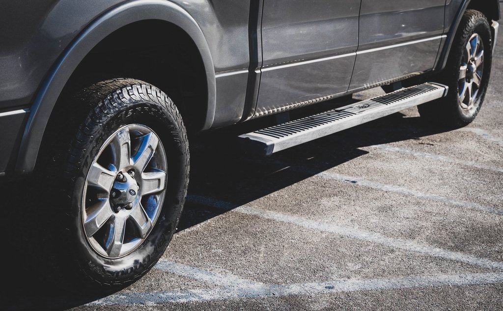 Used 2013 Ford F150 Lariat w/ Lariat Chrome Pkg image 23