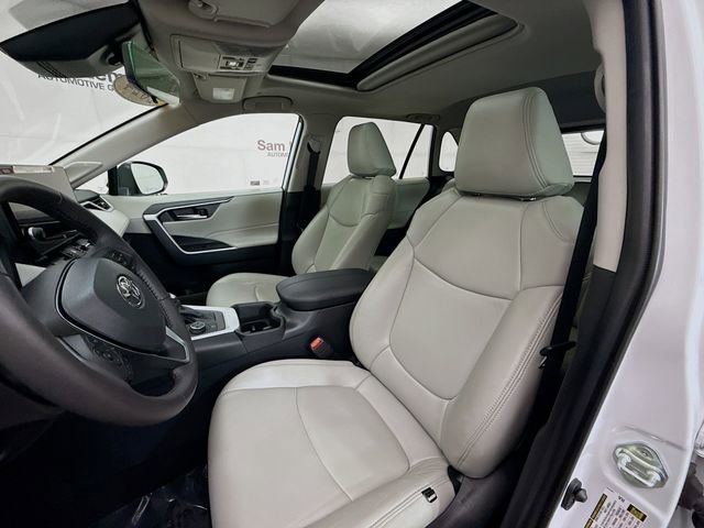 Used 2024 Toyota RAV4 XLE Premium image 22