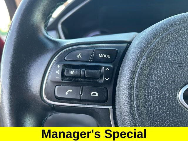 Used 2021 Kia Niro EX Premium w/ Cold Weather Package image 17