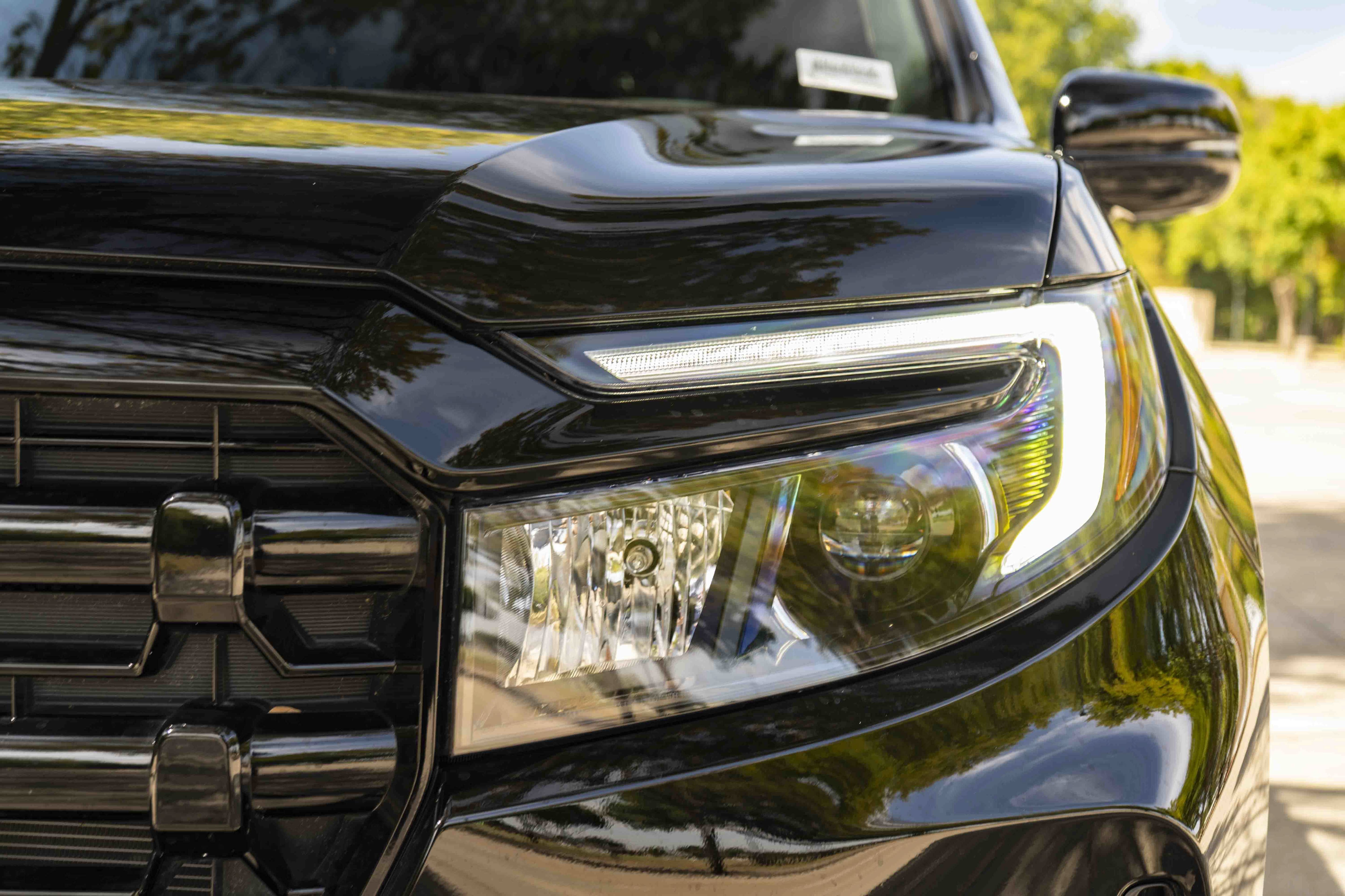 Used 2025 Honda Ridgeline Black Edition image 11