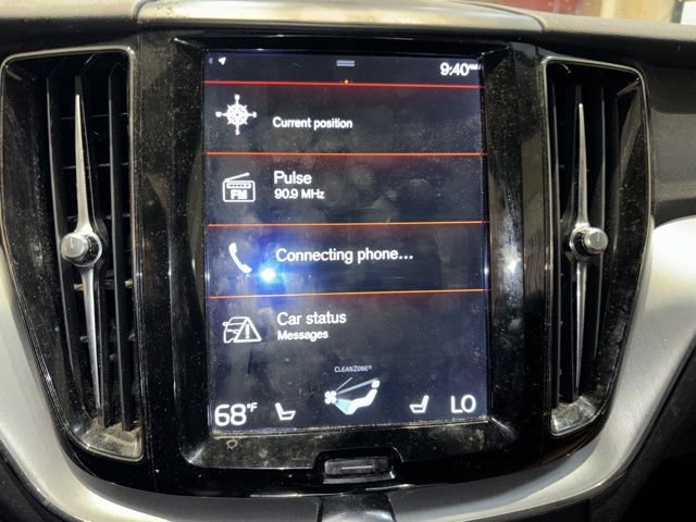 Used 2018 Volvo XC60 T5 Momentum w/ Vision Package image 24