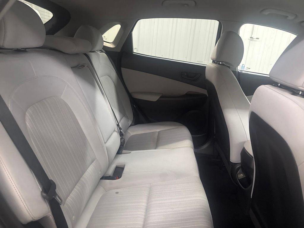Used 2023 Hyundai Kona SEL FWD image 18