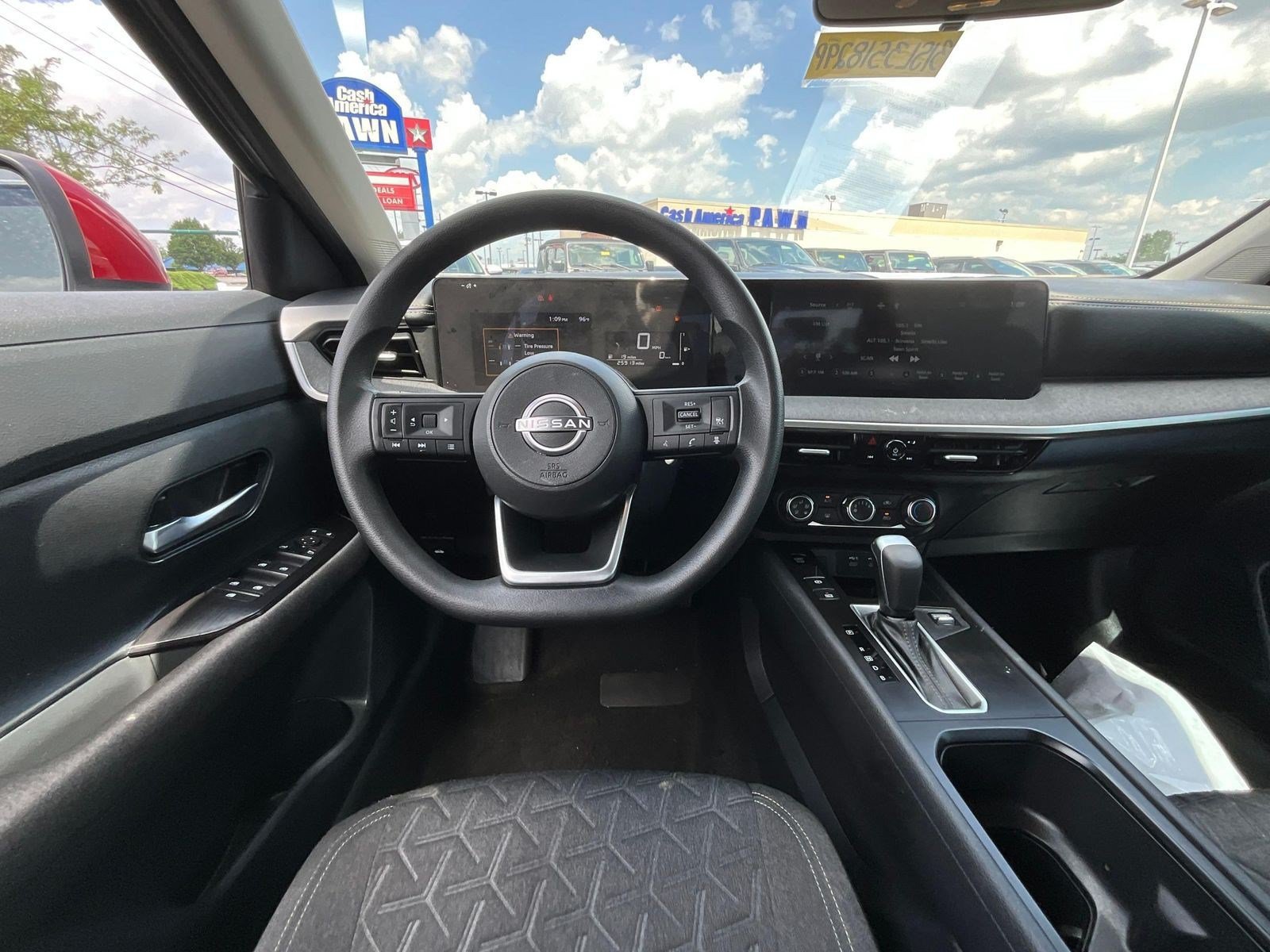 Used 2025 Nissan Kicks SV FWD image 8
