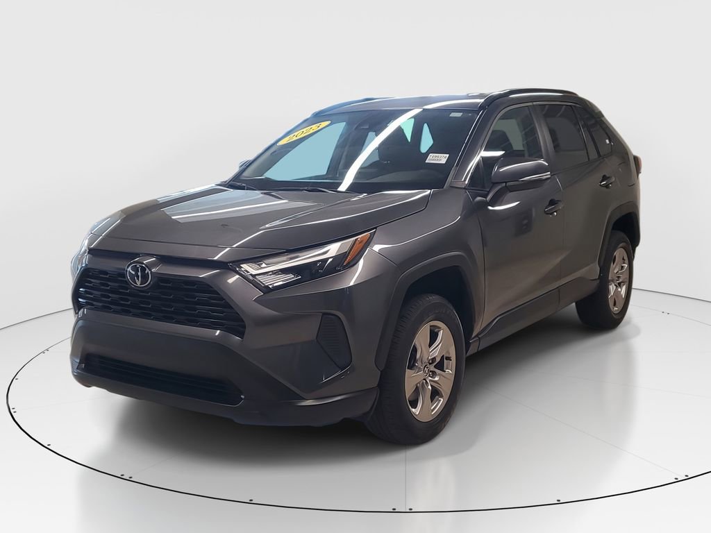 Used 2023 Toyota RAV4 XLE image 3