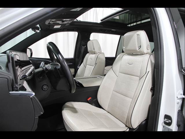 Used 2022 Cadillac Escalade ESV Sport w/ Touring Package AWD/4WD image 5
