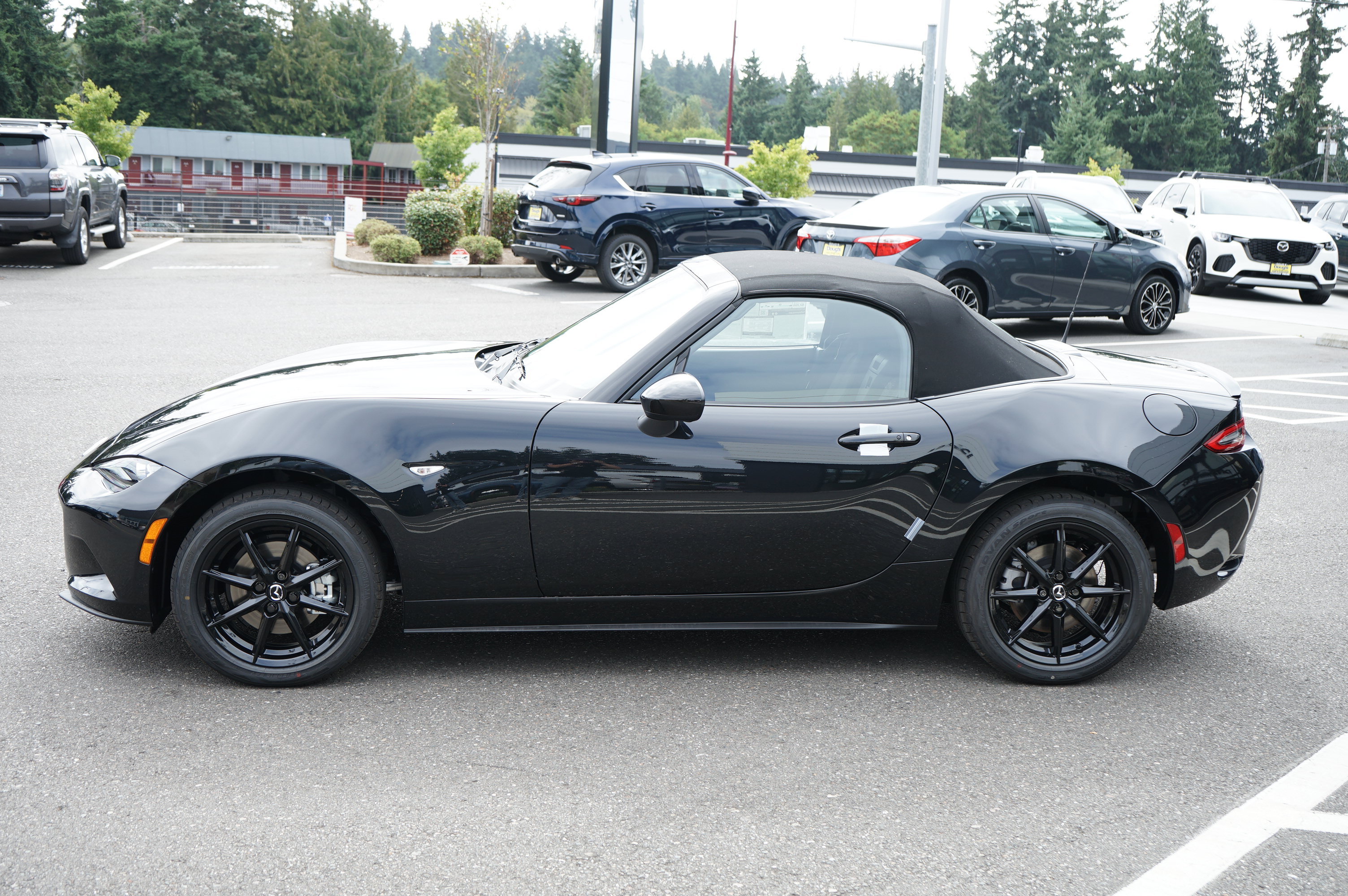 New 2026 MAZDA MX-5 Miata Sport w/ Weather Package RWD image 9