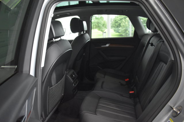 Used 2023 Audi Q5 2.0T Premium Plus w/ Premium Plus Package AWD/4WD image 24