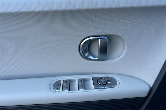 Used 2024 Hyundai Ioniq 5 SE image 11