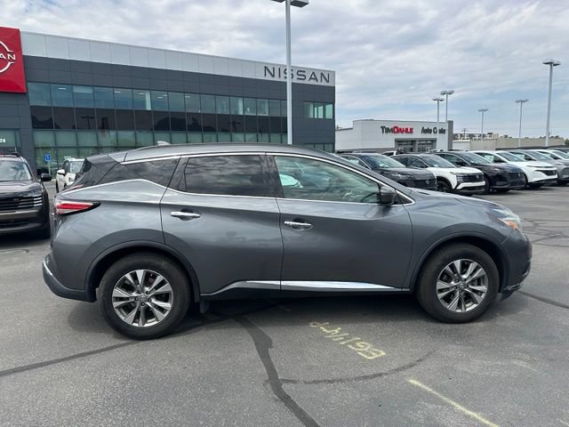 Used 2018 Nissan Murano SV AWD/4WD image 13