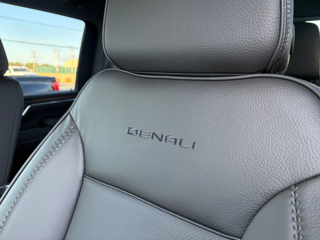 New 2026 GMC Sierra 2500 Denali w/ Technology Package image 19