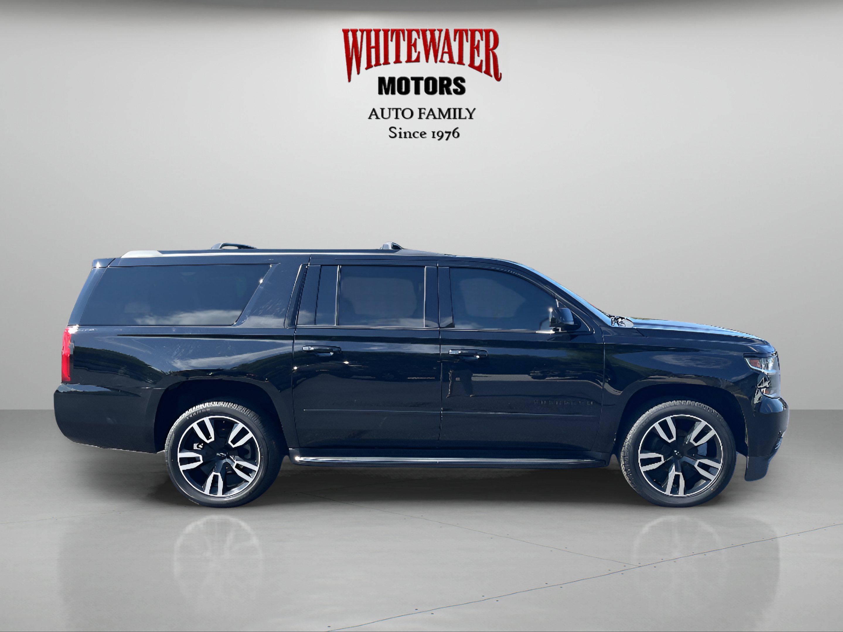 Used 2019 Chevrolet Suburban Premier AWD/4WD image 6