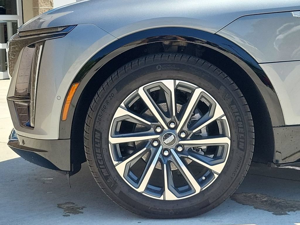 Used 2024 Cadillac Lyriq Sport AWD/4WD image 40