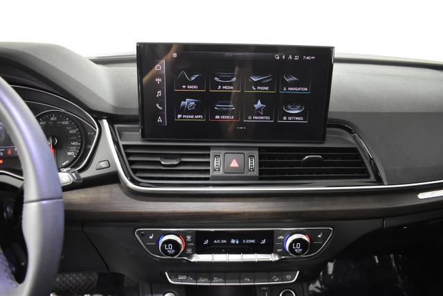 Used 2024 Audi Q5 2.0T Premium w/ Convenience Package AWD/4WD image 19