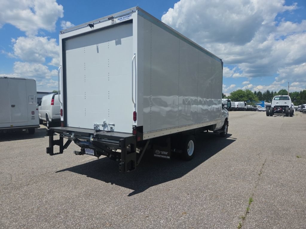 New 2026 Ford E-450 and Econoline 450 Super Duty w/ Power Equipment Group RWD image 3