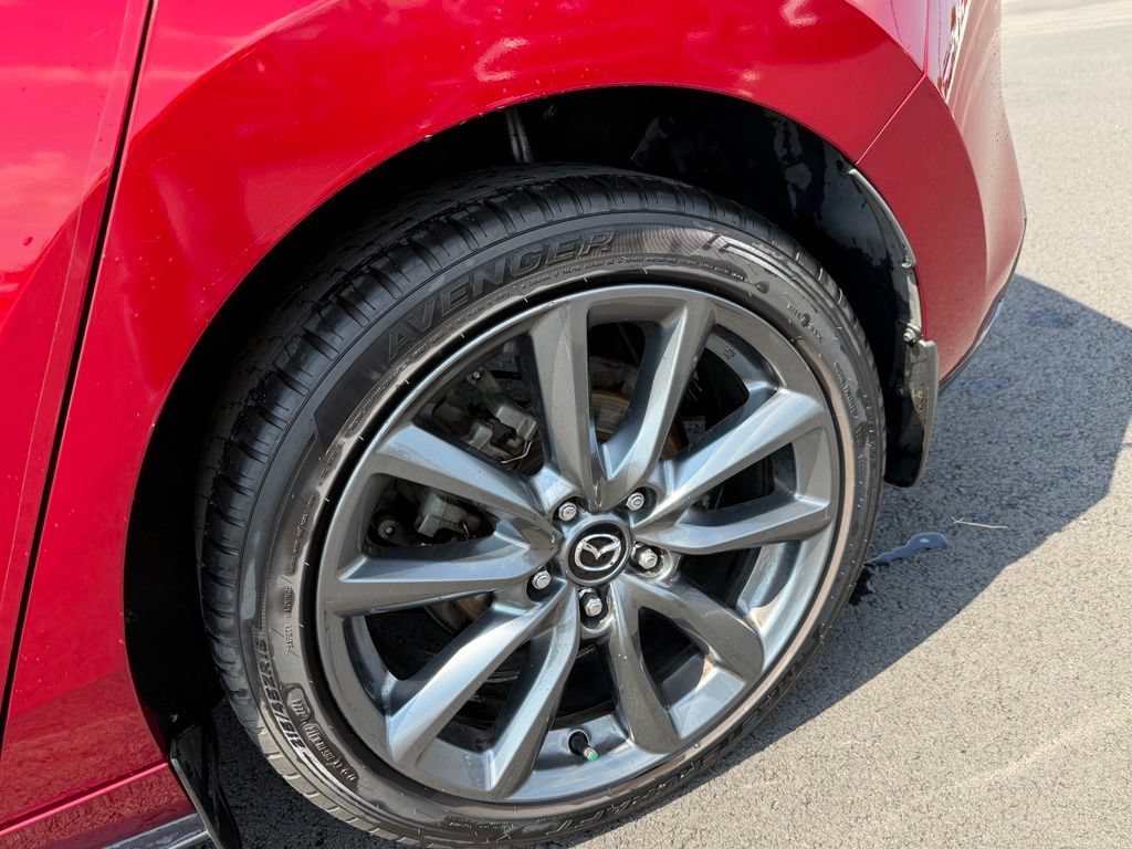 Used 2019 MAZDA MAZDA3 Hatchback FWD image 29