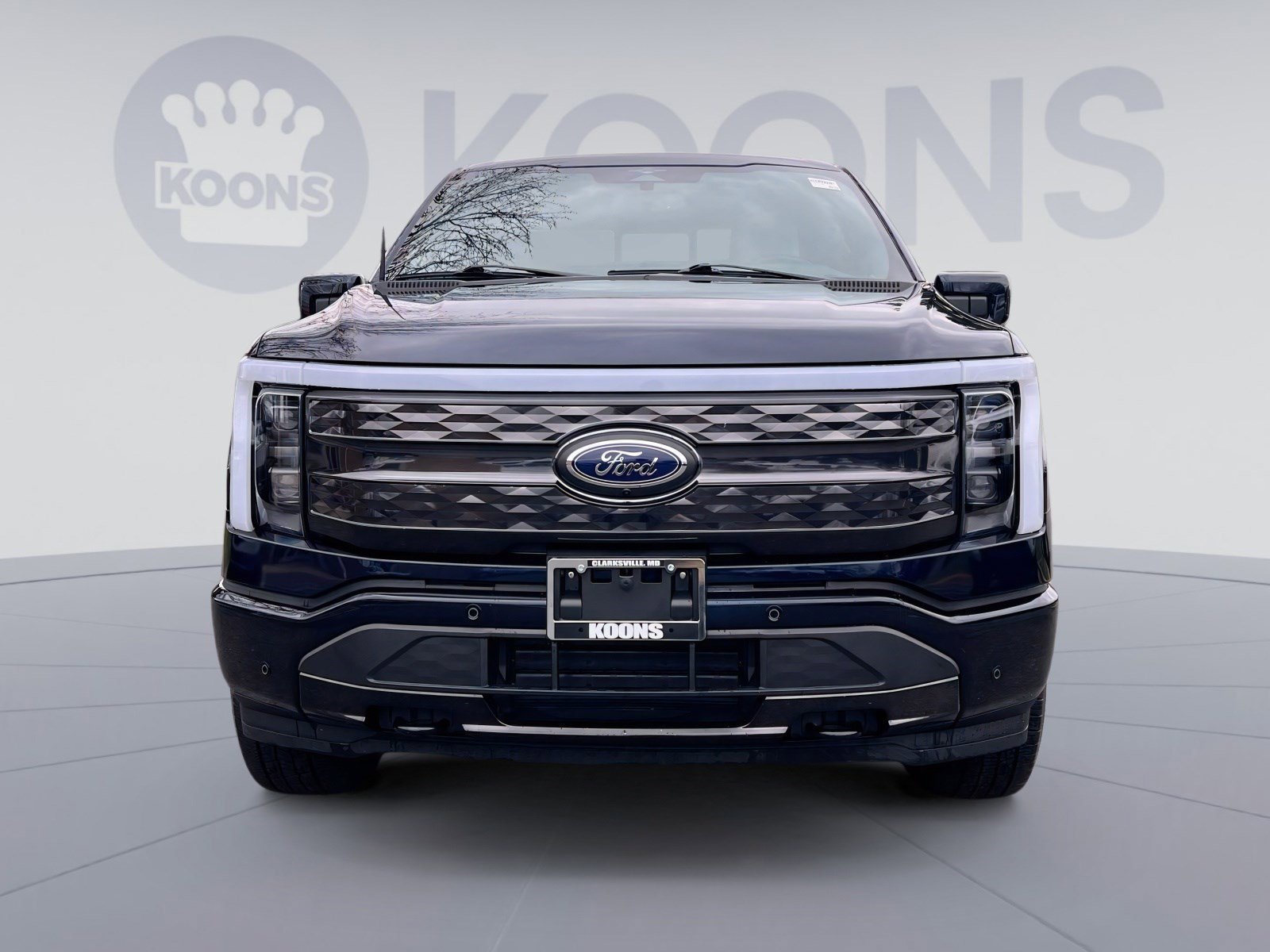 Used 2023 Ford F150 Lightning Platinum image 11