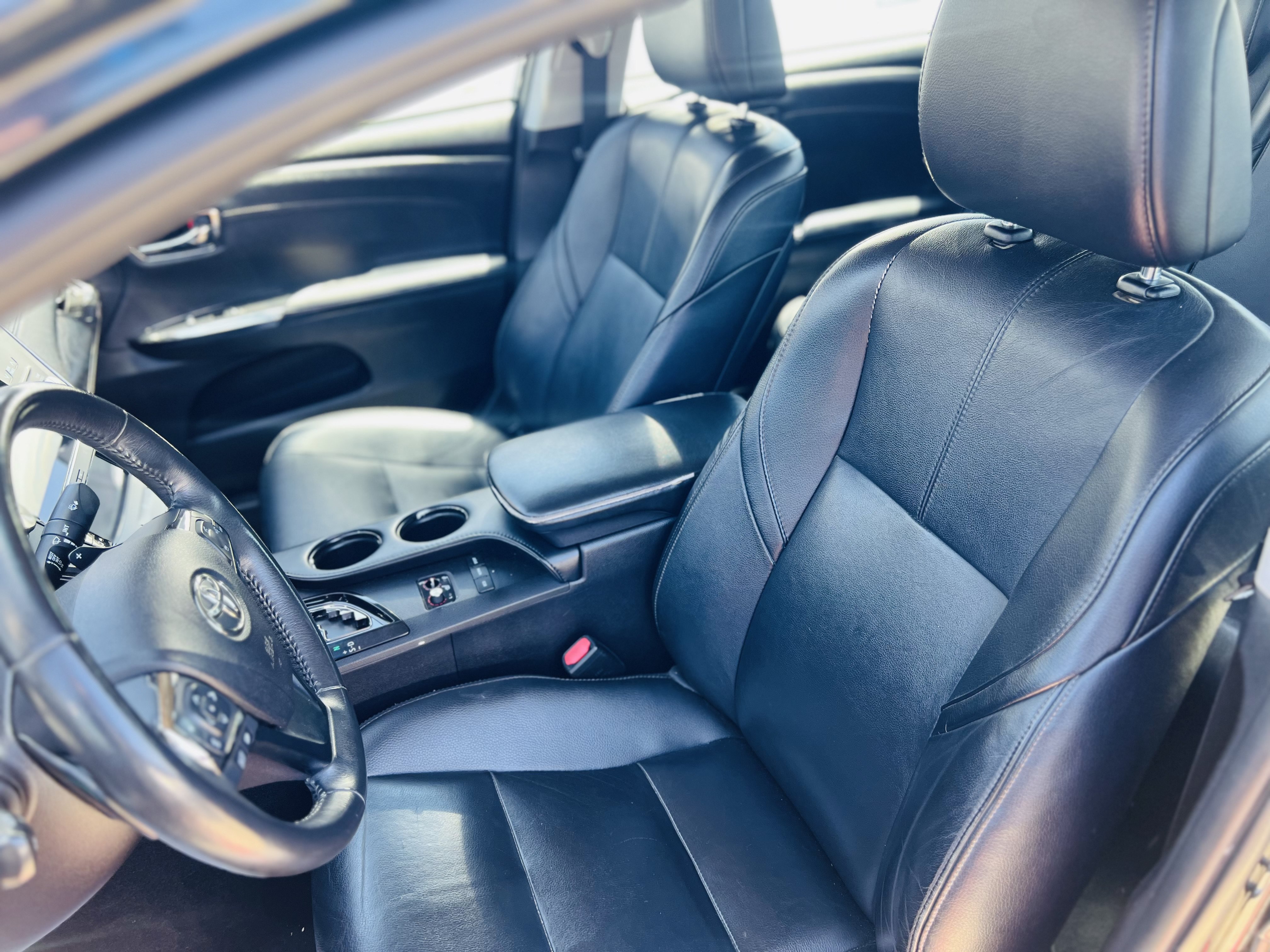 Used 2018 Toyota Avalon XLE FWD image 14
