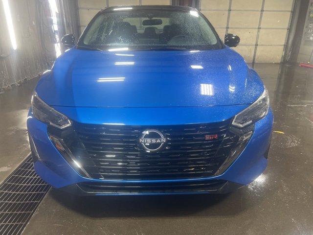 Used 2024 Nissan Sentra SR w/ SR Premium Package image 2