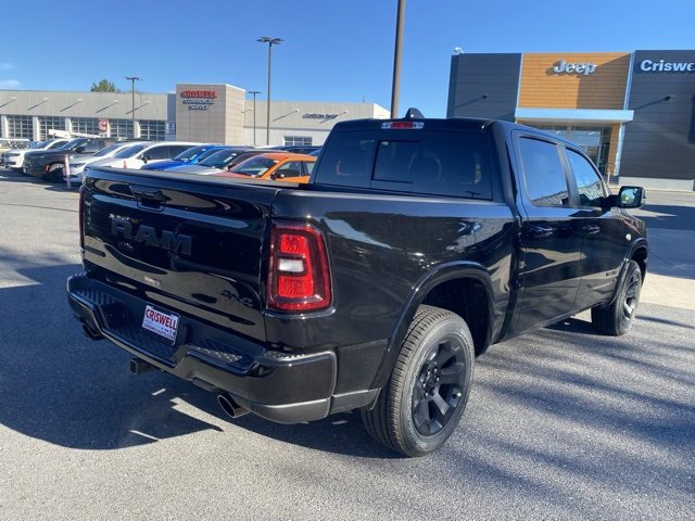 New 2026 RAM 1500 4x4 Crew Cab image 8
