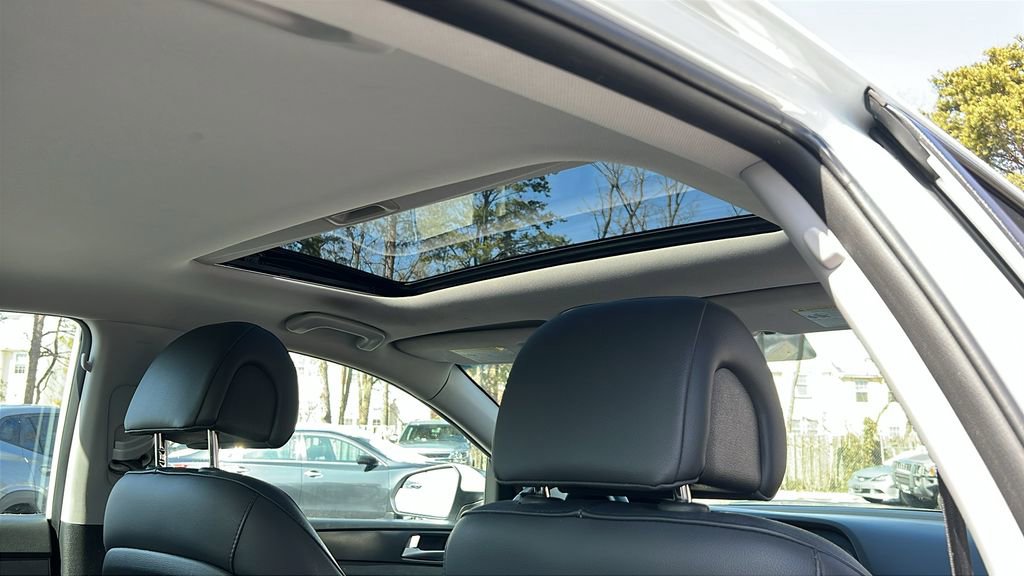 Used 2017 Hyundai Sonata Sport w/ Value Edition Package 02 image 13