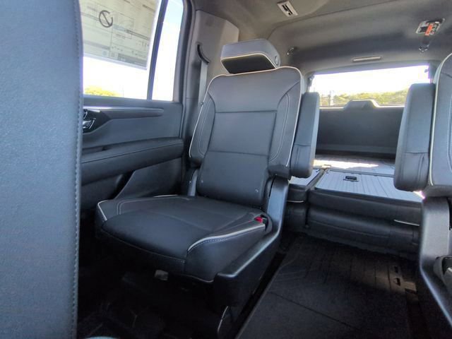 New 2026 Chevrolet Suburban Premier w/ Sun And Tow Package image 4