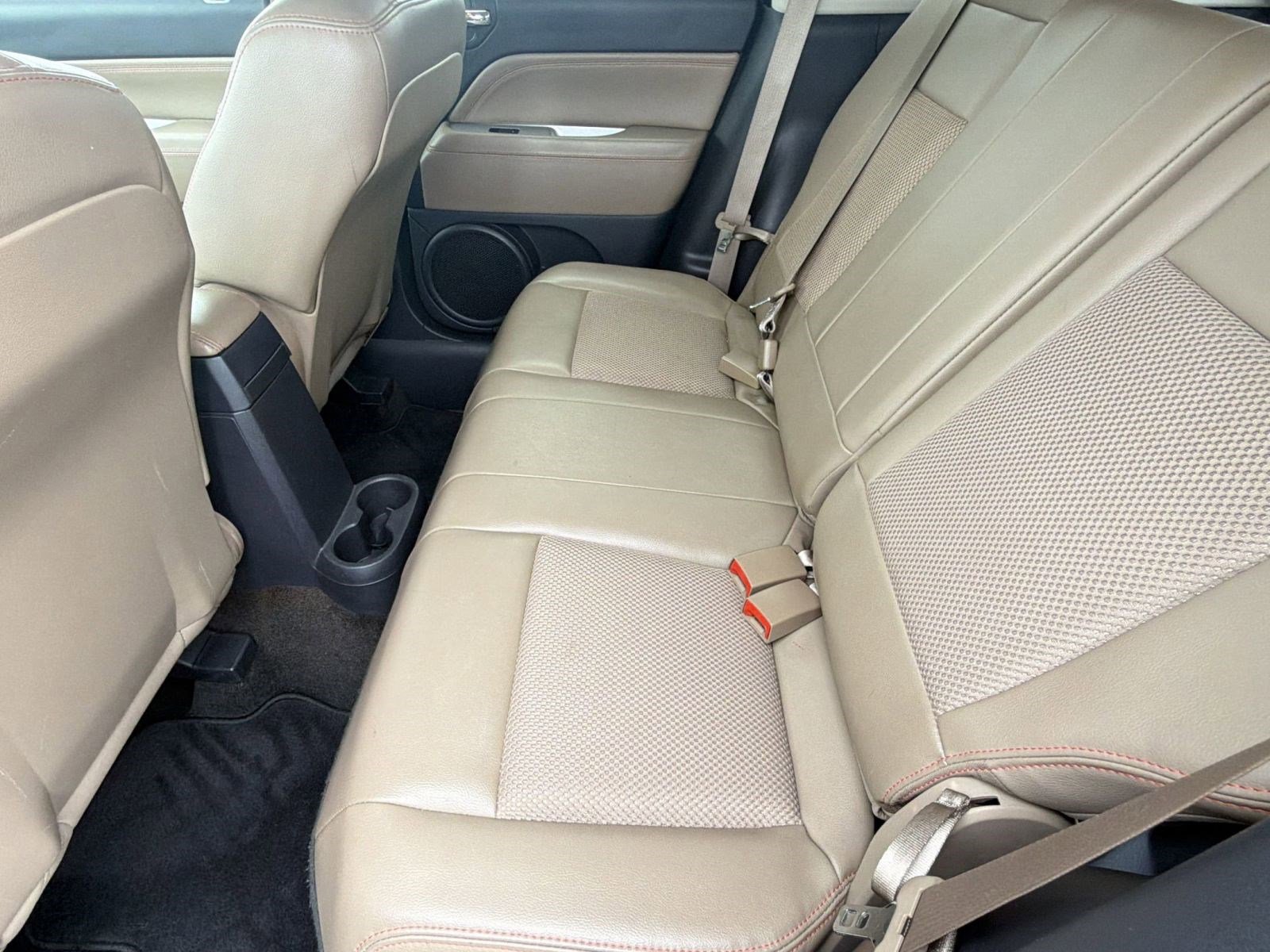 Used 2014 Jeep Compass Latitude w/ Sun/Sound Group image 26