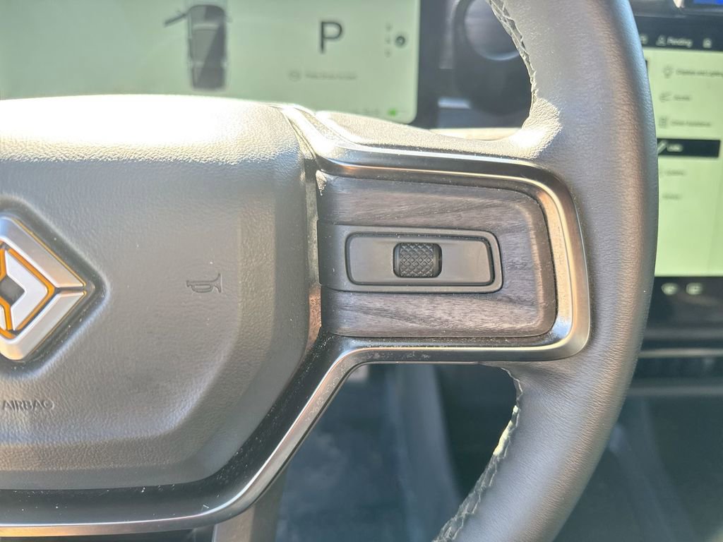 Used 2024 Rivian R1S Adventure image 18