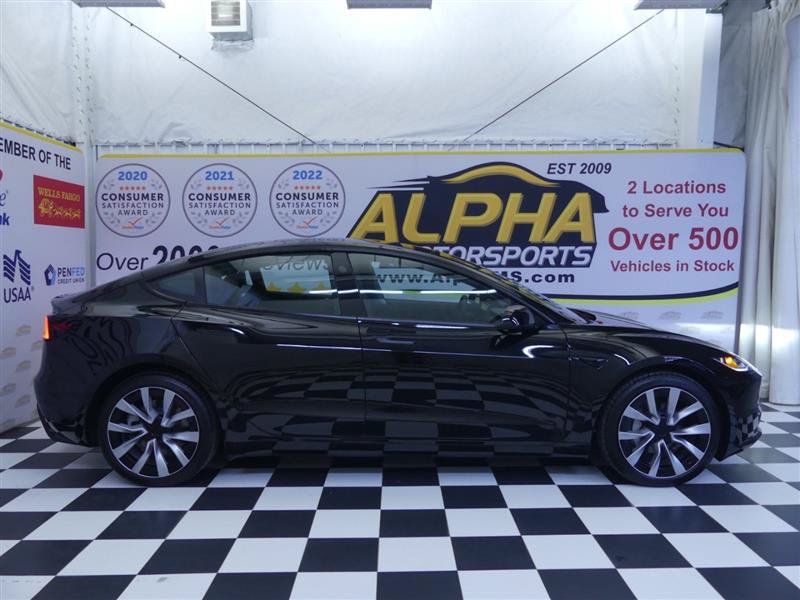 Used 2026 Tesla Model 3 AWD/4WD image 31