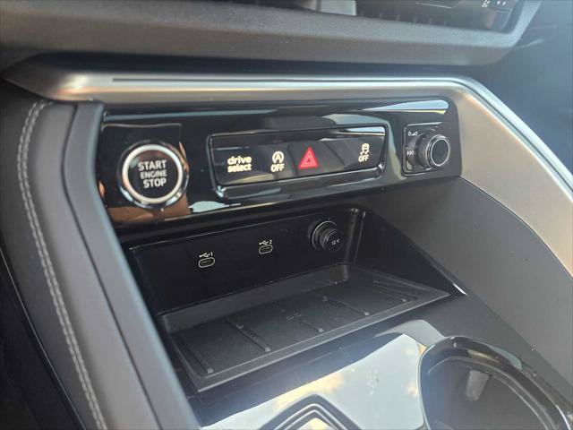 Used 2025 Audi Q5 Premium Plus w/ Premium Plus AWD/4WD image 29