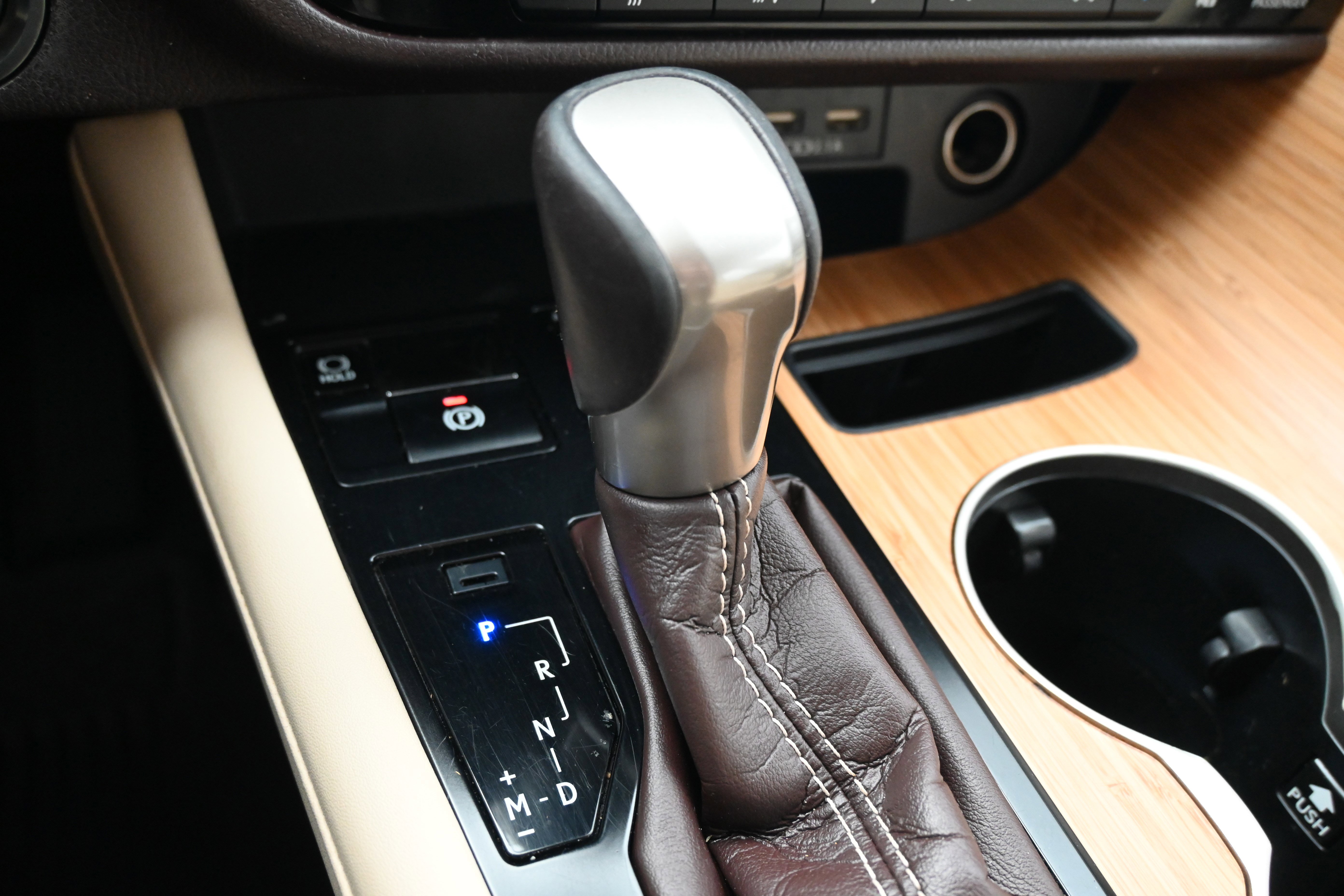 Used 2020 Lexus RX 350L FWD w/ Premium Package image 20