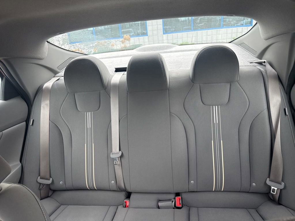 Used 2025 Hyundai Elantra Sport image 8